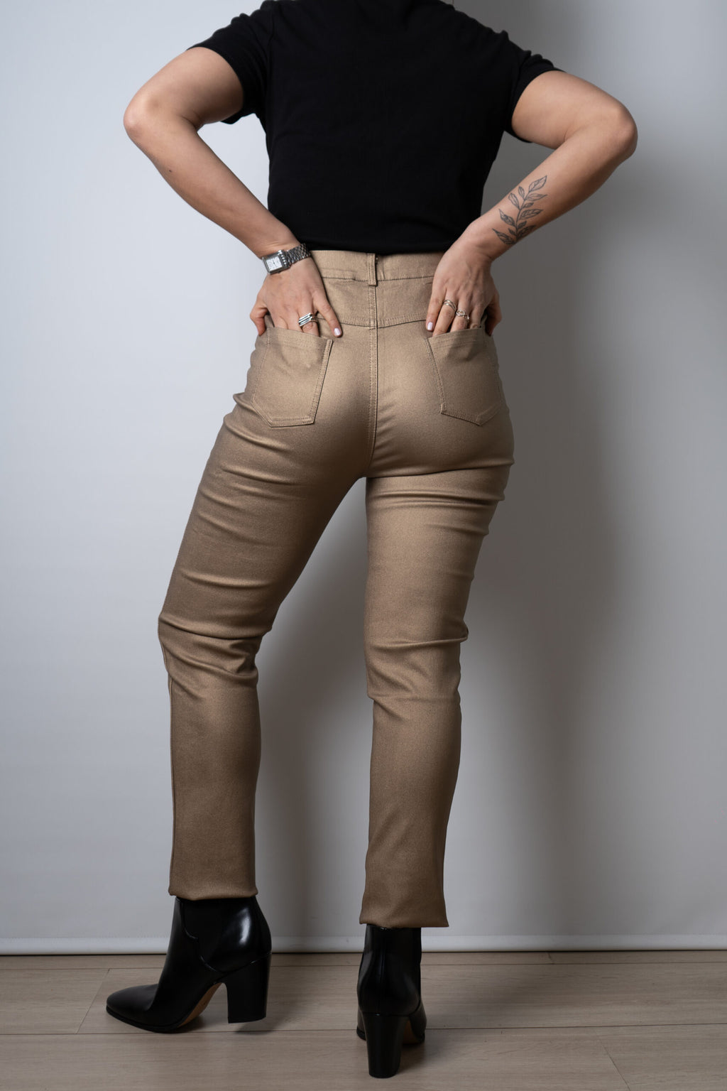 Pantalón Pitillo Ecocuero - Dorado
