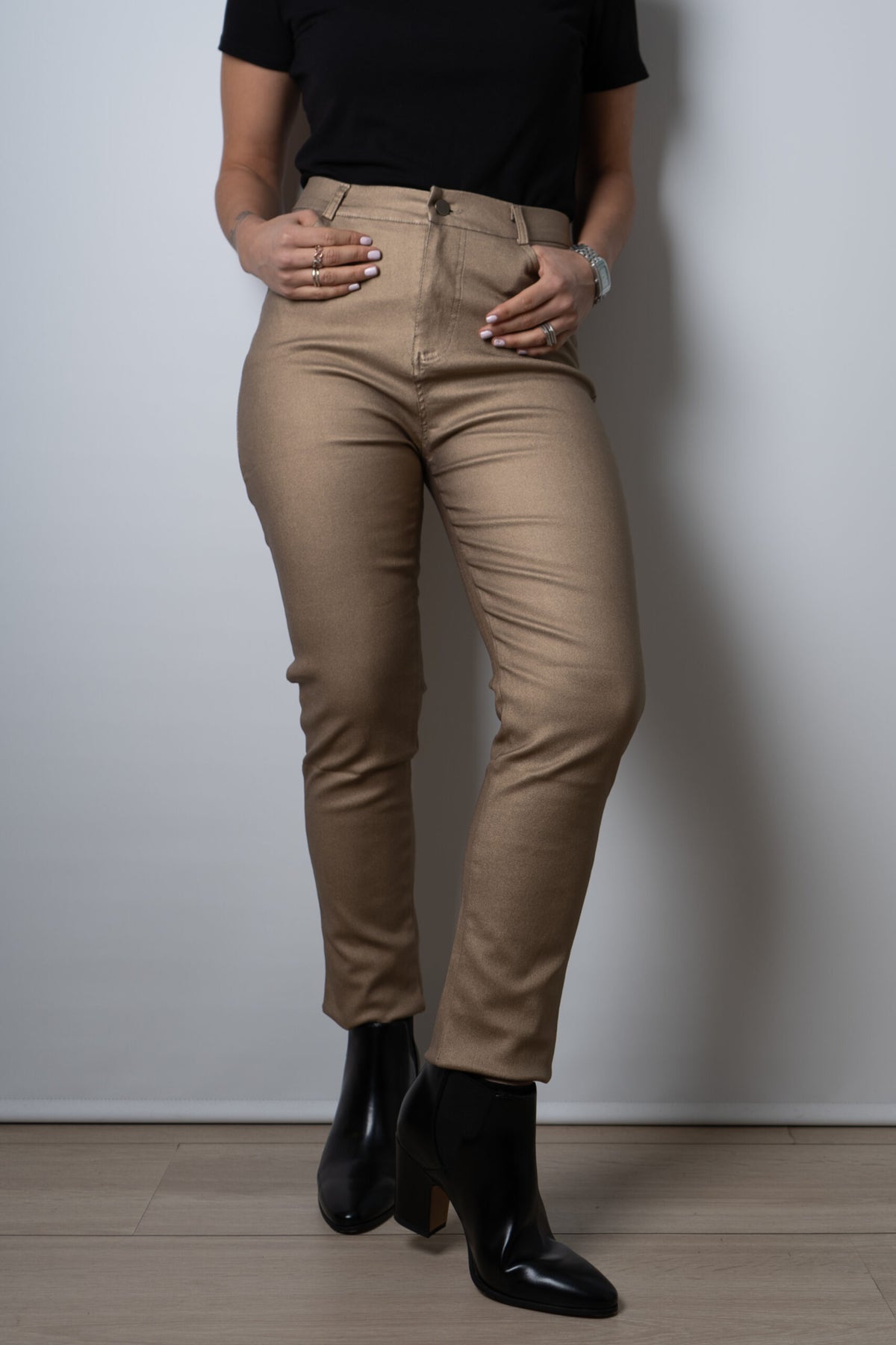 Pantalón Pitillo Ecocuero - Dorado