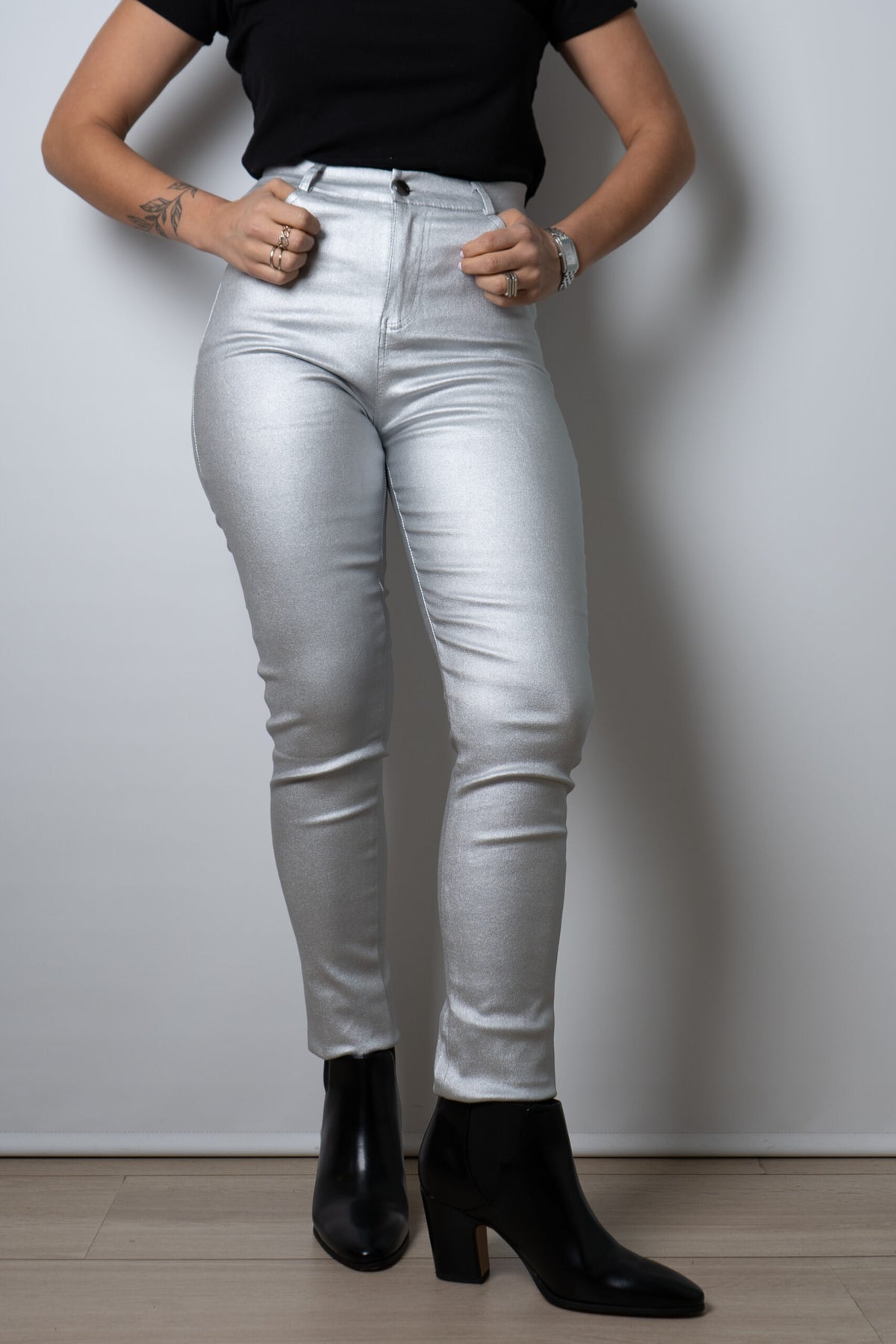 Pantalón Pitillo Ecocuero - Plateado