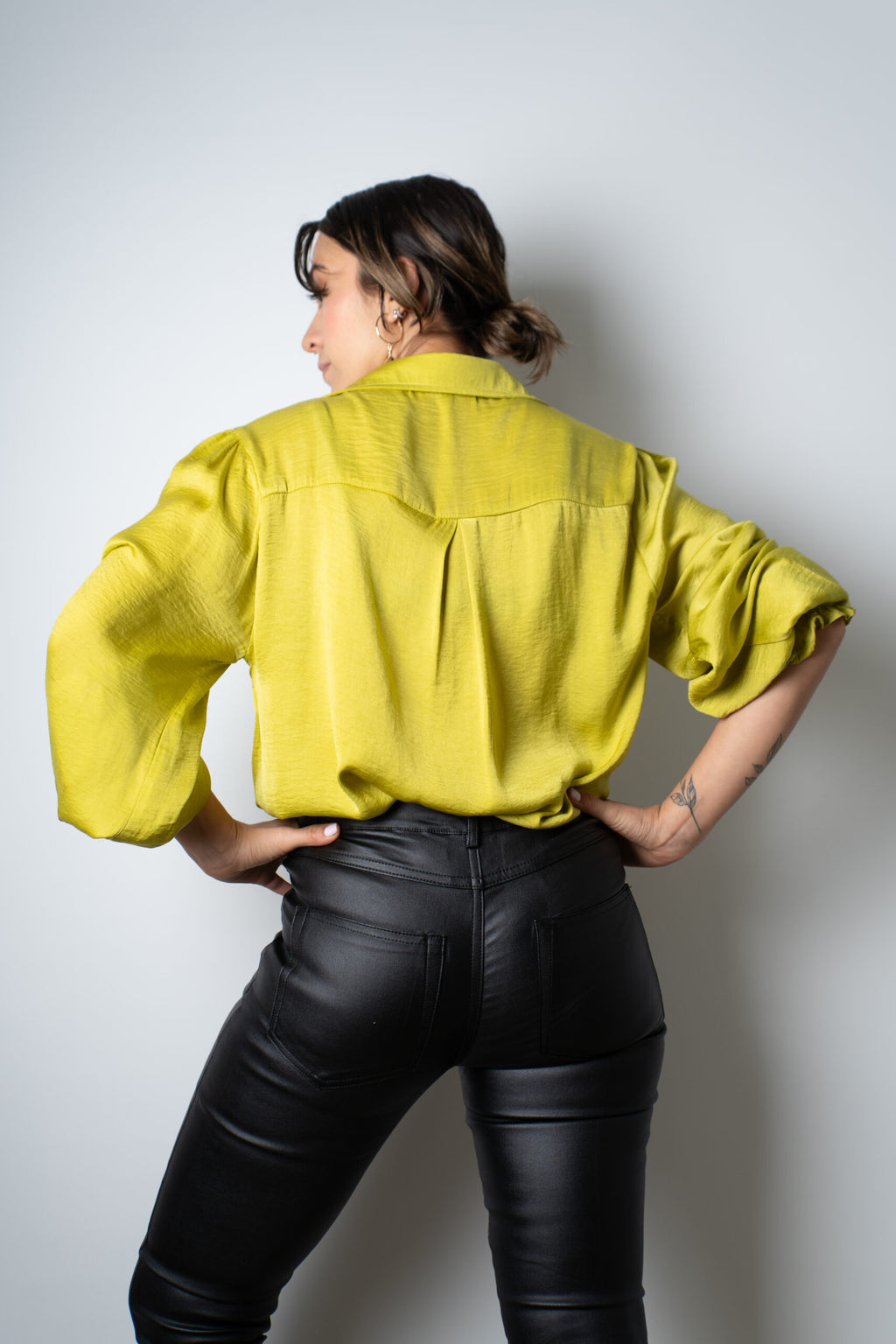 Blusa de satín Rafaela - Verde limón