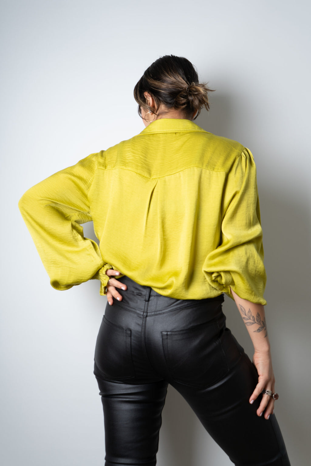 Blusa de satín Rafaela - Verde limón