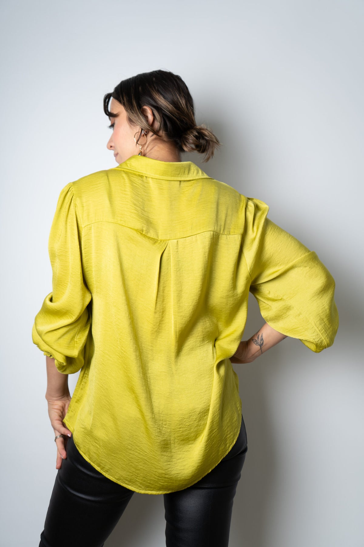 Blusa de satín Rafaela - Verde limón
