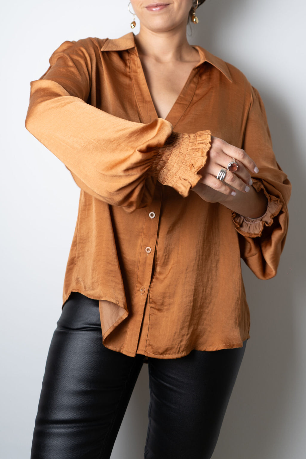 Blusa de satín Rafaela - Café Camel