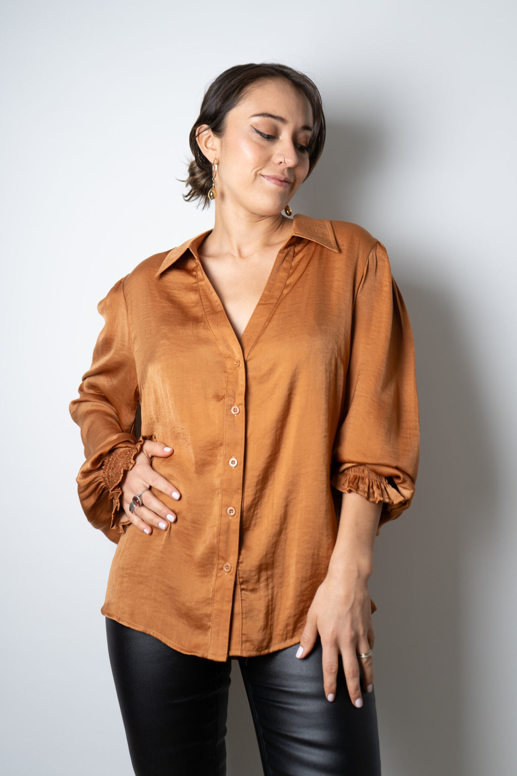Blusa de satín Rafaela - Café Camel