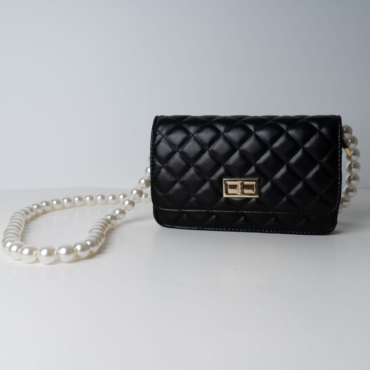 Cartera Mina - Negra