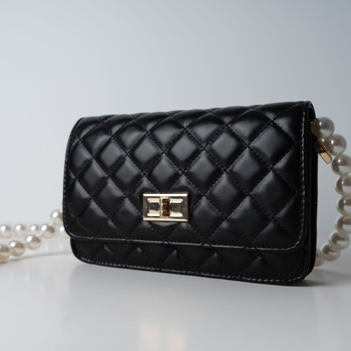 Cartera Mina - Negra