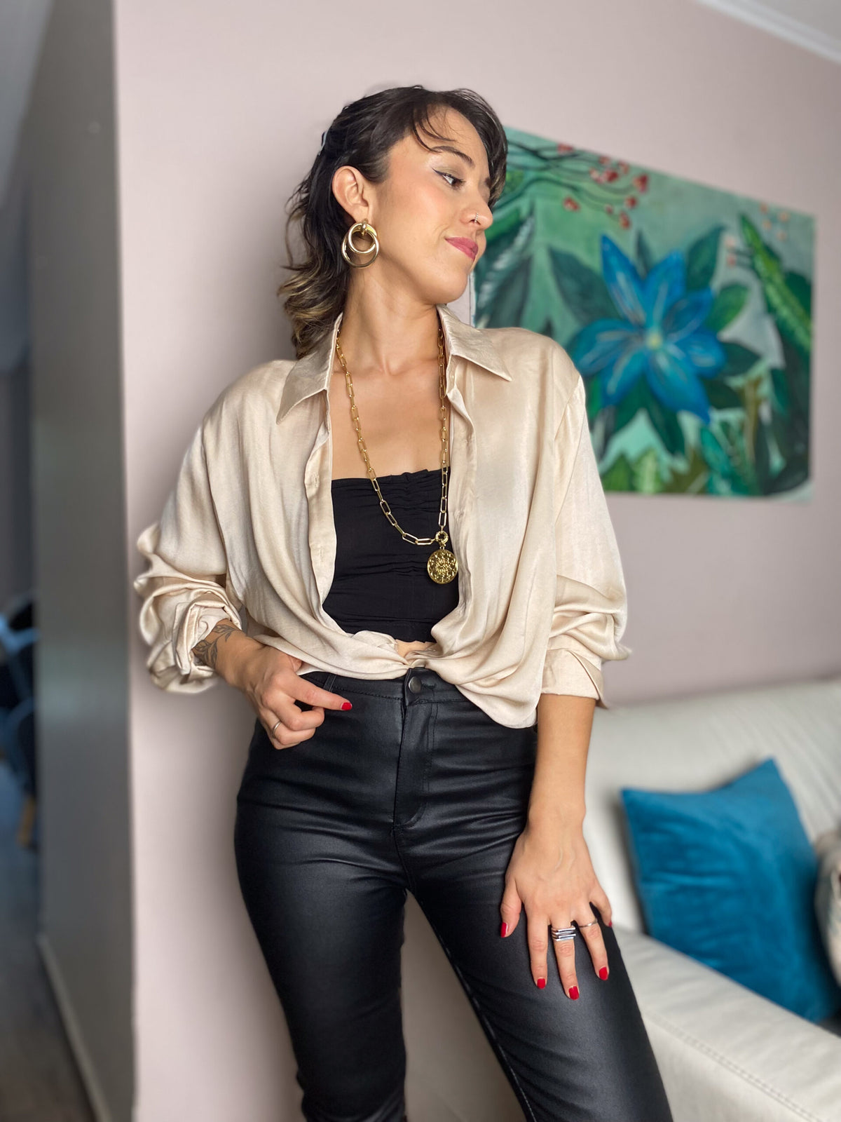 Blusa satín delgadita -Crema